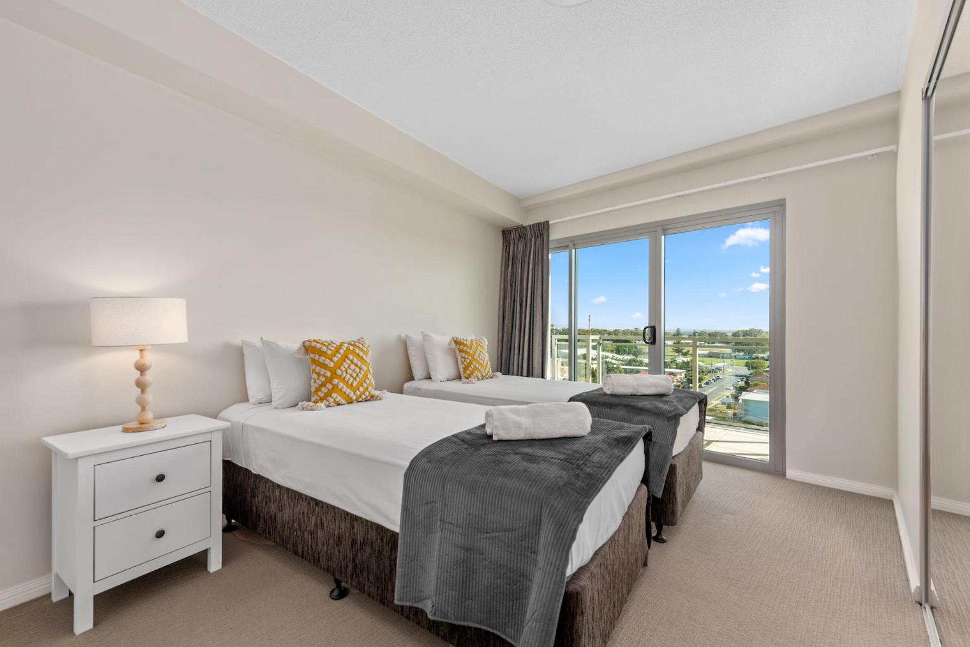 Proximity Waterfront Apartments Redcliffe Exteriör bild